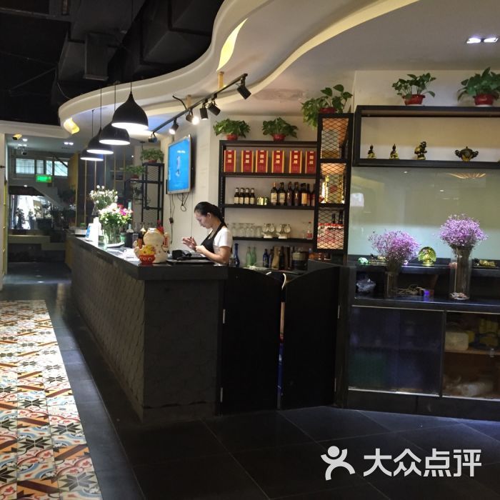 ‘火狐电竞官网’印度欲比中国先登月球南极登月舱却只能活“半天”(图1) 火狐电竞官网