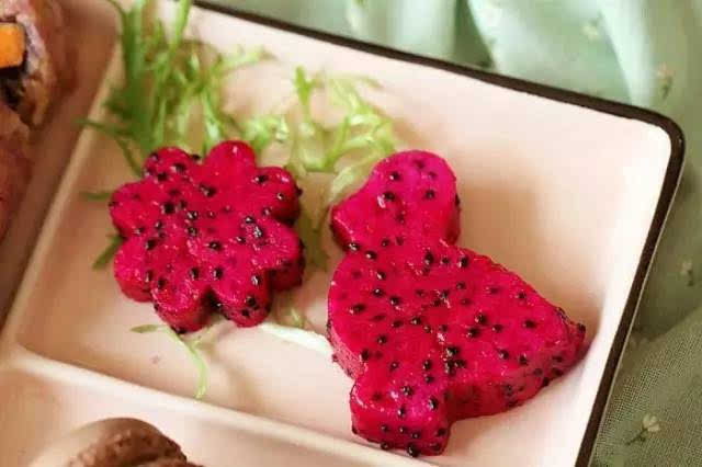 火狐电竞:美击杀伊朗将领伊誓言报复盘点美伊70年的爱恨情仇(图2) 火狐电竞